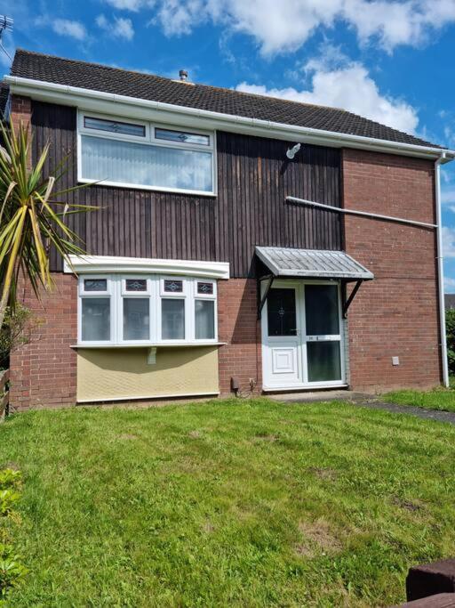 5 Bedroom House - Cheshire Oaks Ellesmere Port Kültér fotó